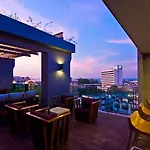 โรงแรม The Sun Xclusive