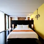 Hotel Tsix5 Pattaya