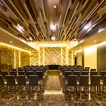 Hotel Tsix5 4*