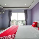 Patumnak Beach Guesthouse Pattaya