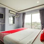 Hotel Patumnak Beach Guesthouse
