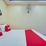 Hotel Patumnak Beach Guesthouse