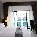 โรงแรม Woraburi & 4*