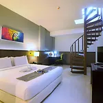 Woraburi & โรงแรม