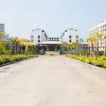โรงแรม Woraburi & 4*