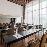 โรงแรม Citrus Grande By Compass Hospitality 5*