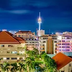 New Nordic โรงแรม 4*