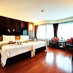 Hotel Jomtien Garden & 4*