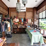 Hotel Jomtien Garden &