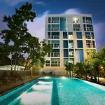 Deeprom Pattaya Hotel