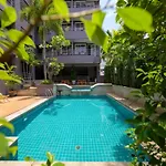 Quarter 09 Hotel