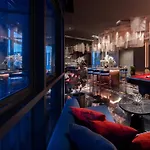 Edge Near Walking Street อพาร์ทเม้น *