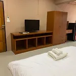 Hug Me Guesthouse