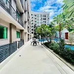 New 1-Br Pool View New Arcadia Beach Condo