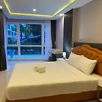 Grand Avenue By Bormon * Pattaya