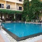 Hotel Opey De Place 3*