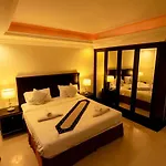 Hotel Ivory Palace 3*