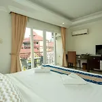 Hotel Ivory Palace