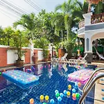 Villa Madee - House Walking Street 6 Bedrooms Pattaya