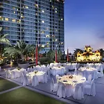โรงแรม Amari Garden 4*