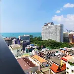 Pattaya Center Seascape Apartment