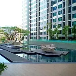 อพาร์ทเม้น The Base Horizon