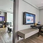 โรงแรม Citrus Grande By Compass Hospitality