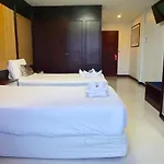 Suppamitr โรงแรม 3*