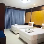 โรงแรม Suppamitr 3*