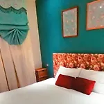 On Main Road Apartment Next To Bus Station Near Beach