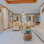 วิลล่า 3-2br Huge Pool, Bbq, 300m-beach, 8 Mins To Walking Street Pattaya