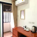 Hotel The