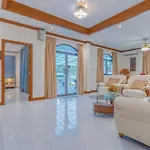 15br-30pax,300m-beach & 8mins Walking Street For Families & Group Retreat Villa Pattaya