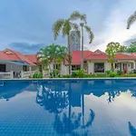 15br-30pax,300m-beach & 8mins Walking Street For Families & Group Retreat Villa