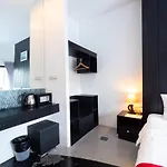 Reddoorz I-talay