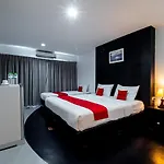 Reddoorz I-talay Hotel Pattaya