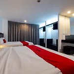 Reddoorz I-talay Hotel