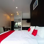 Hotel Reddoorz I-talay