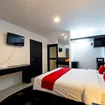 Hotel Reddoorz I-talay