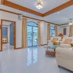 3-2br Huge Pool, Bbq, 300m-beach, 8 Mins To Walking Street * Pattaya