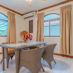 วิลล่า 3-2br Huge Pool, Bbq, 300m-beach, 8 Mins To Walking Street Pattaya