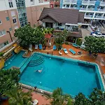 Hotel Sutus Court 7 Pattaya