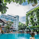 Hotel Sutus Court 7 2*