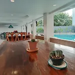 The Chanthong And Hotel 3*