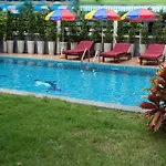 The Right Resort