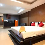 Del Mar Rooms