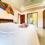 Madee Villa - Pattaya Holiday House Walking Street 6 Bedrooms