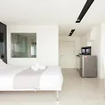 Center By K * Pattaya