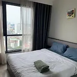 泰国芭提雅thebase无边游泳池公寓 อพาร์ทเม้น Pattaya