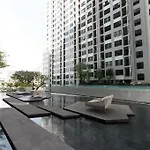 泰国芭提雅thebase无边游泳池公寓 Pattaya